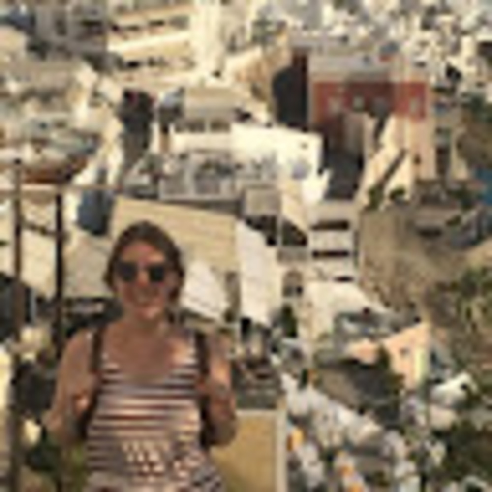 Meet your Posher, Jennifer